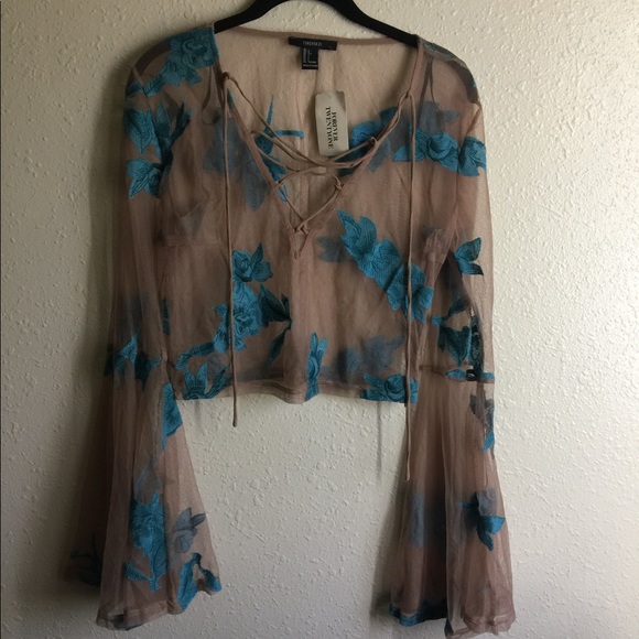 Forever 21 Tops - Forever 21 Sheer Bell Sleeve crop Top NWT