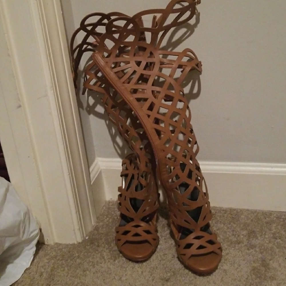 Linyah from shoe dazzle