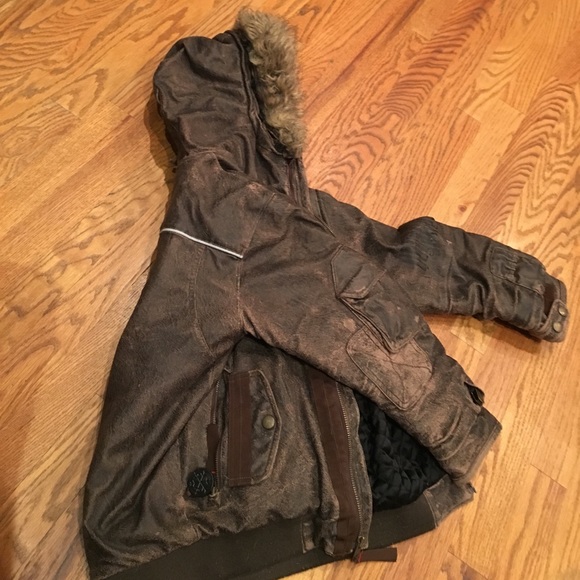 A ski jacket in great condition! - Picture 4 of 8