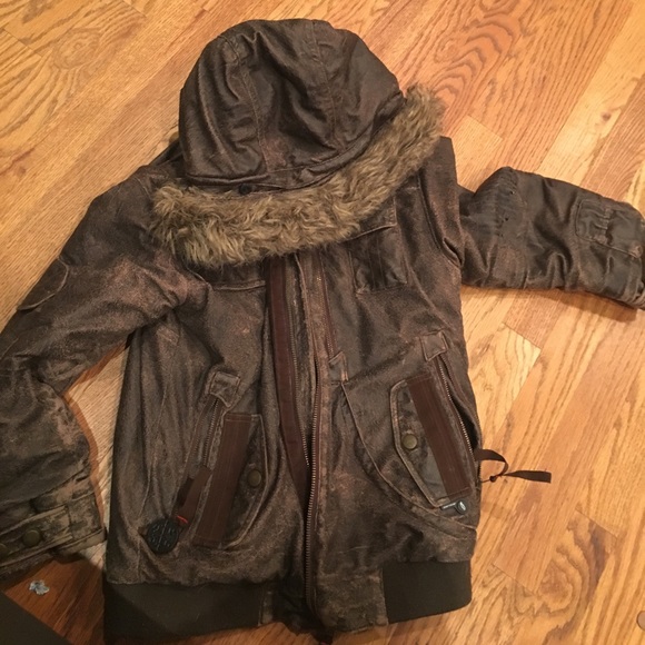 A ski jacket in great condition! - Picture 7 of 8