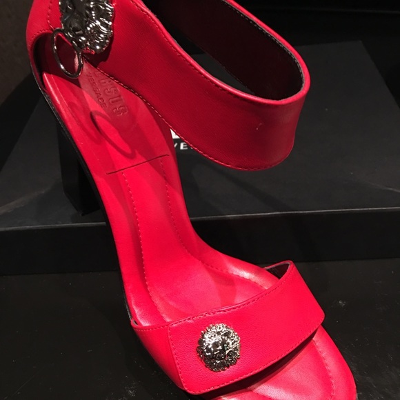 Perfect Date Night Heel - Picture 2 of 5