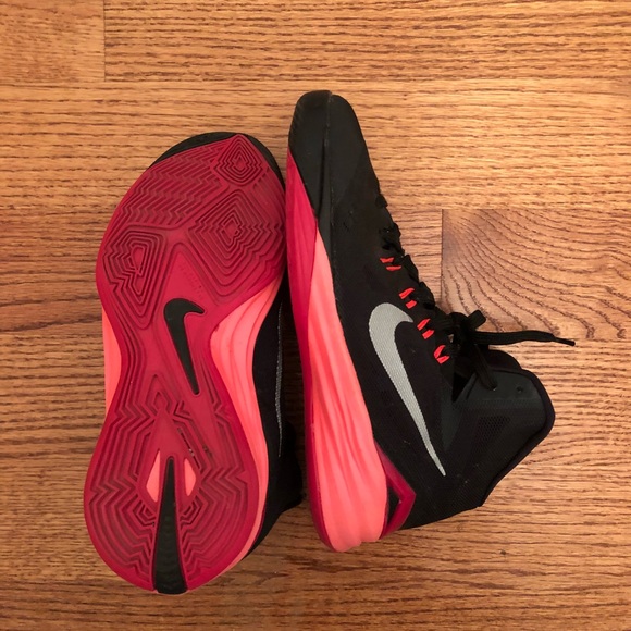 Nike Sneakers - Picture 4 of 4