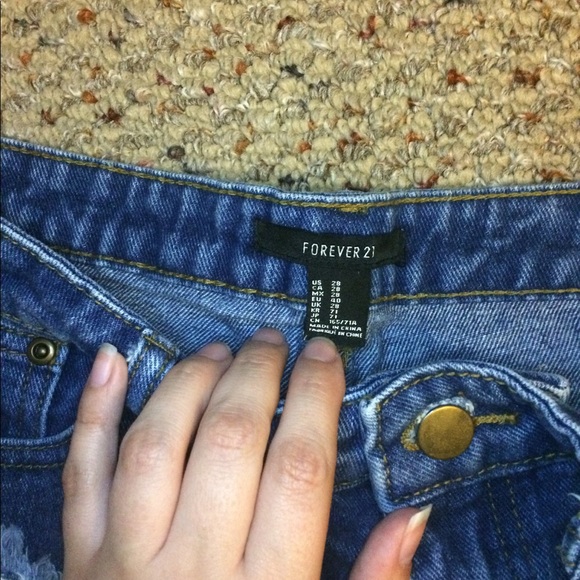 Jean Shorts - Picture 3 of 3