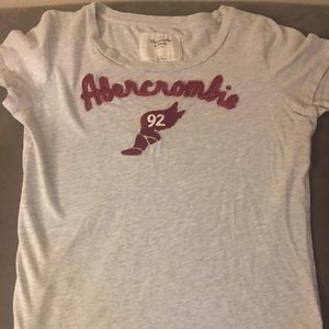 Women’s Abercrombie & Fitch Shirt Women’s Abercrombie & Fitch Shirt