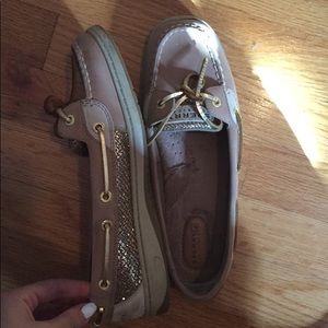 Women sperrys
