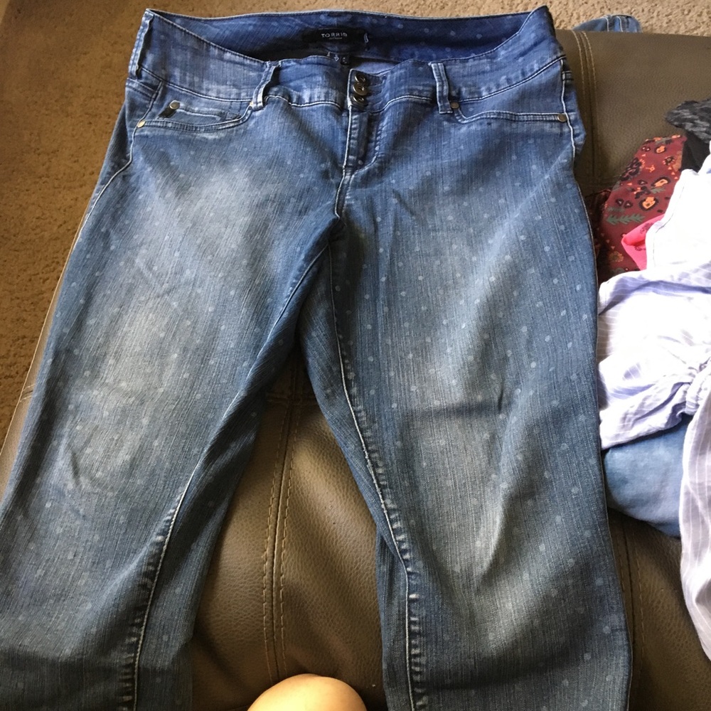 Torrid polka dot capri pants