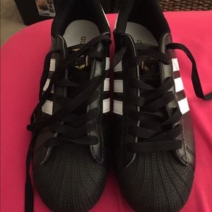 Black Adidas Superstars