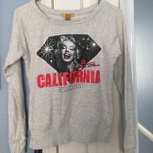 Marilyn Monroe crew neck.