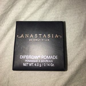 Anastasia Beverly Hills brow pomade