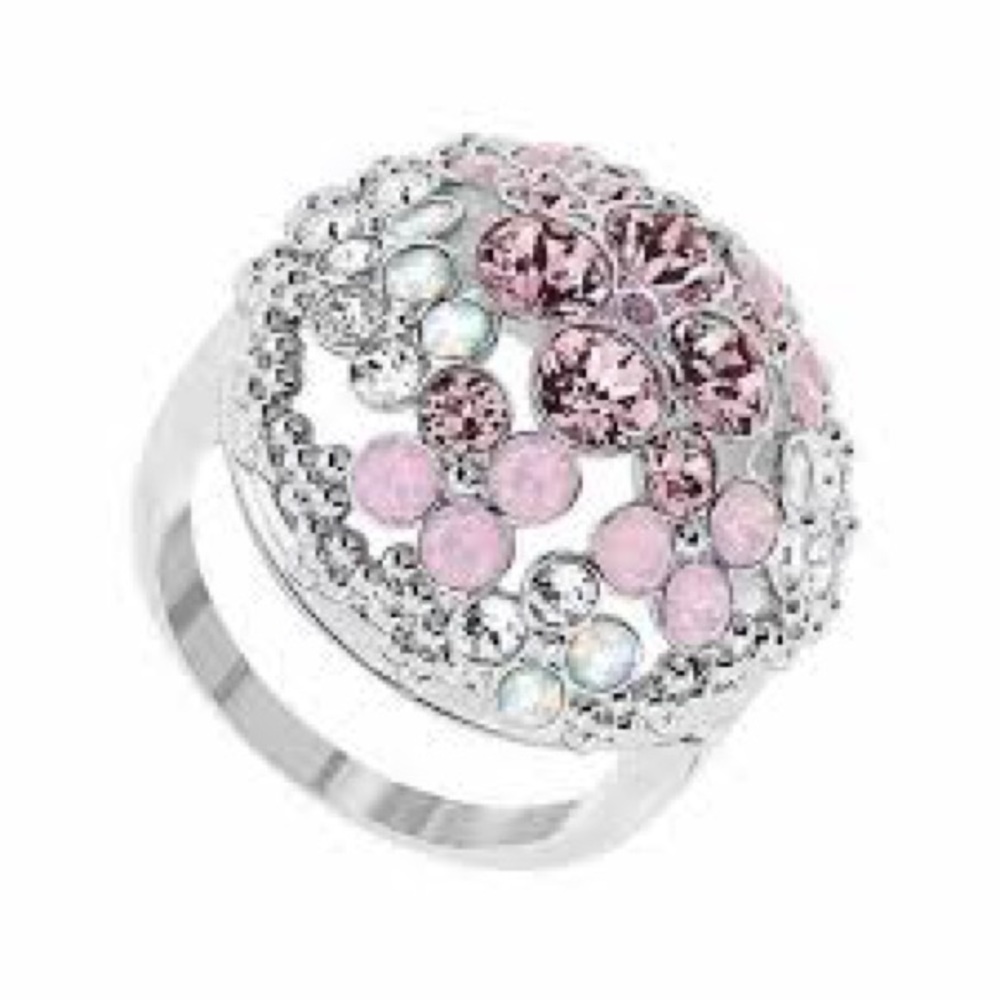 NWT💎Swarovski💎Cherie Ring 5110990