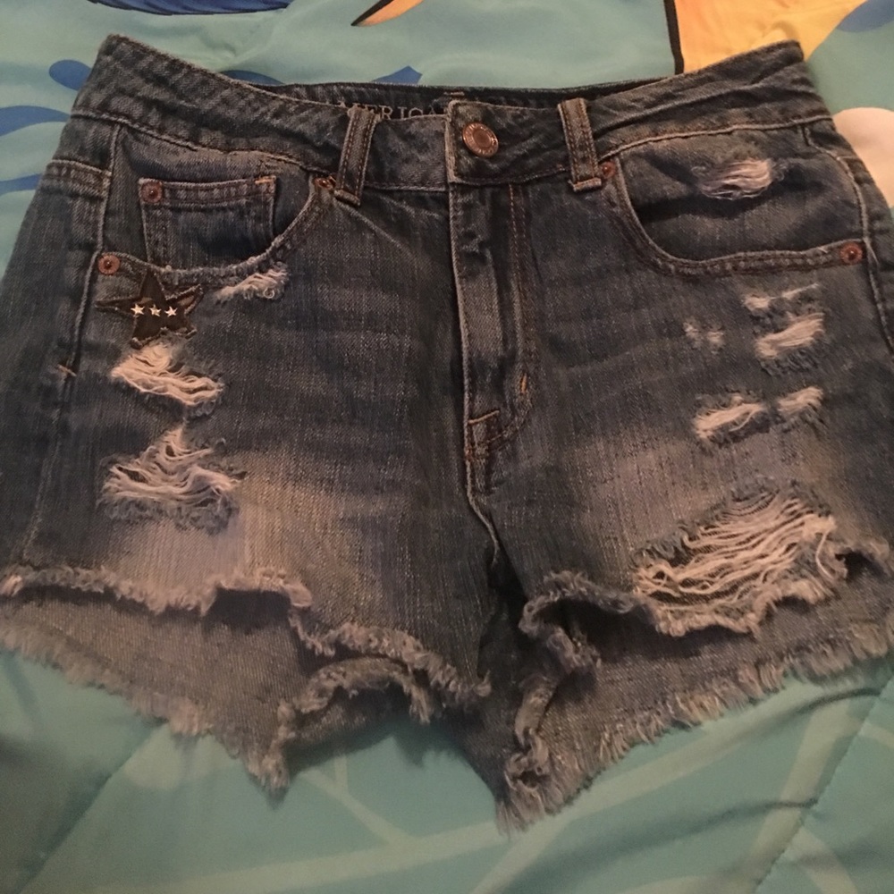 American eagle shorts with patches.