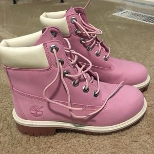 Timberlands light pink boots
