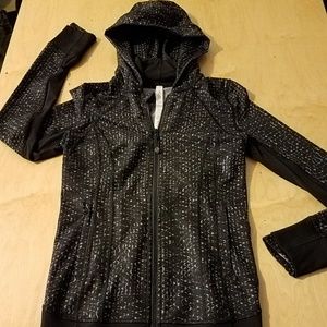 Lululemmon fitted Define jacket.