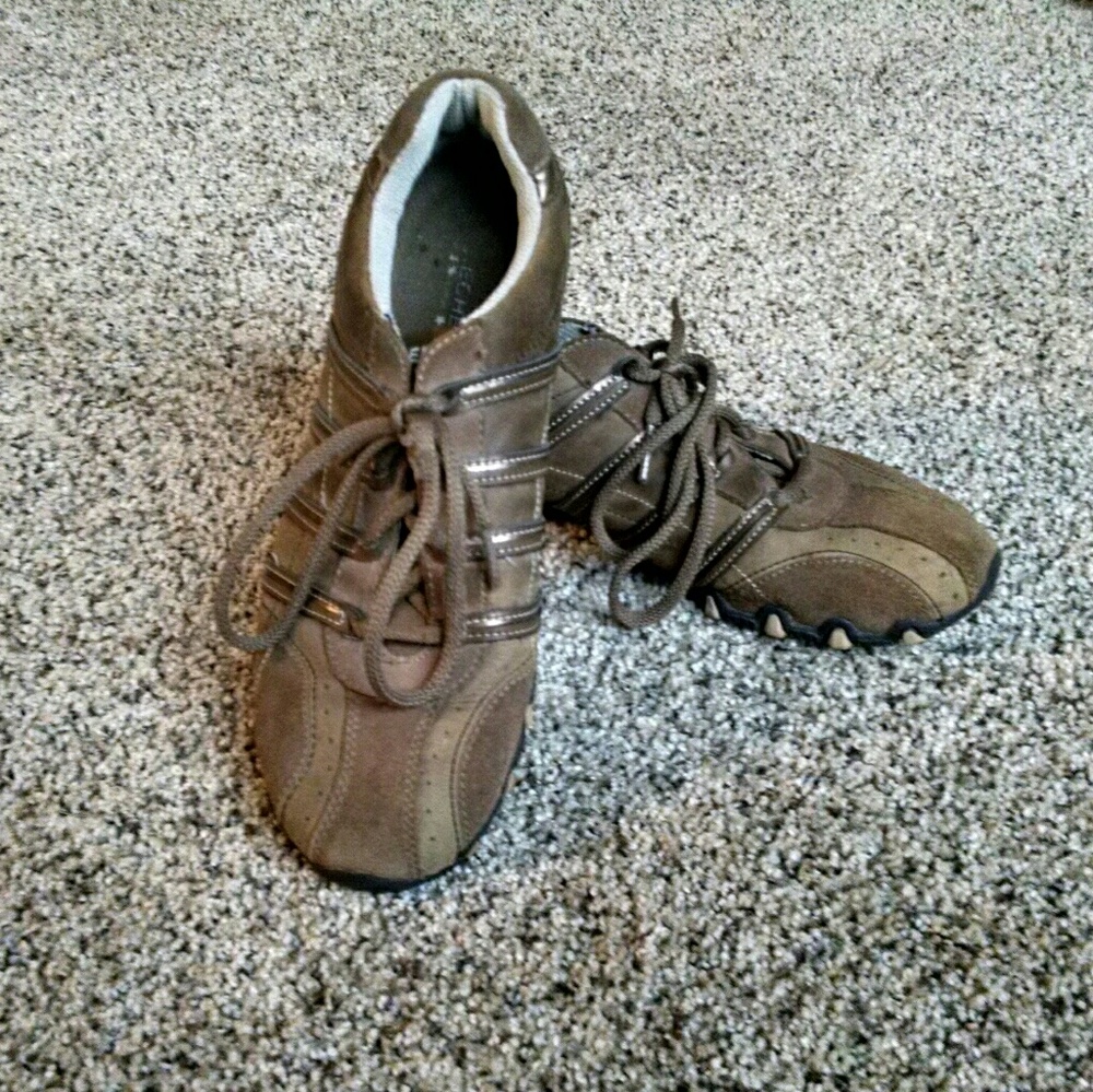 Skechers Shoes