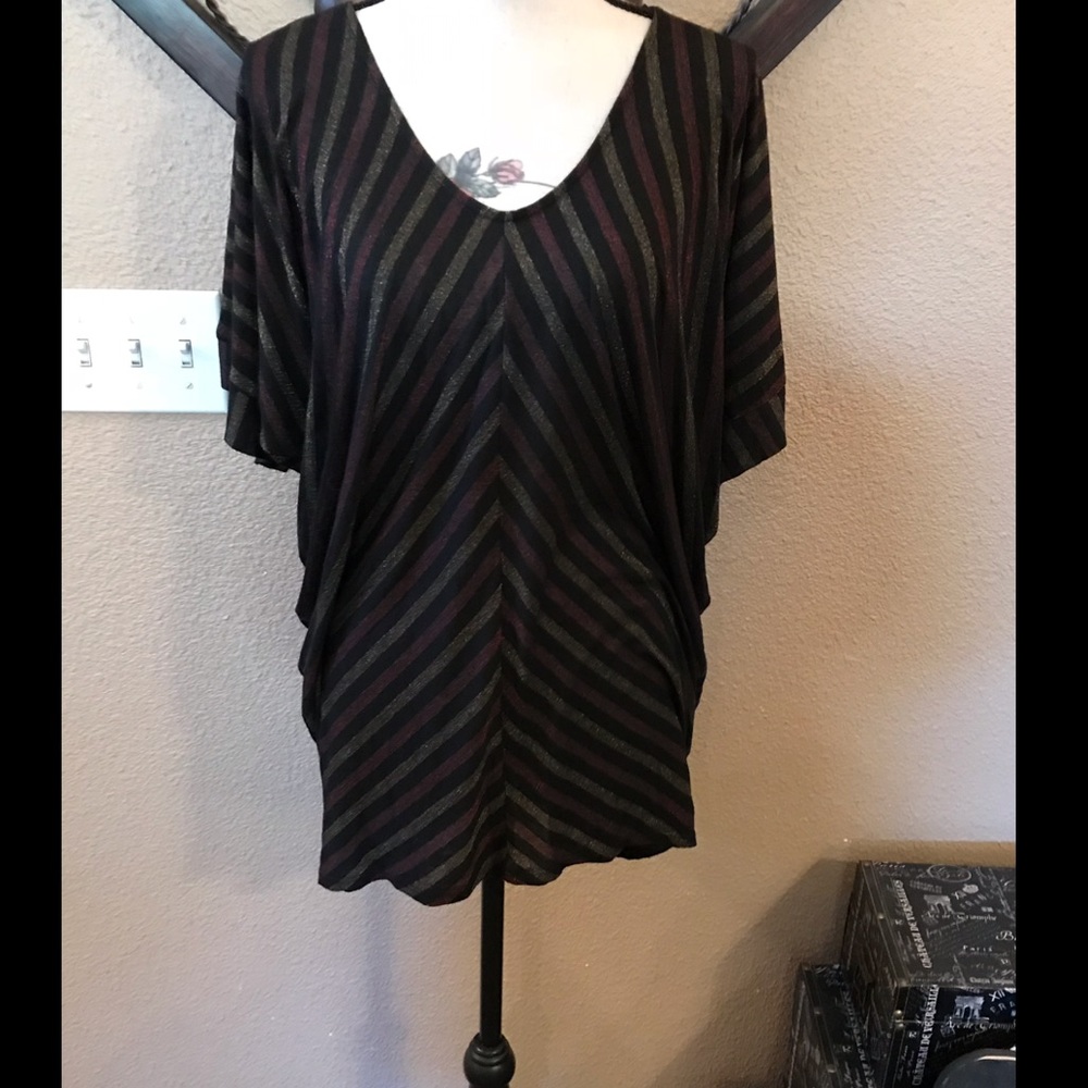 3 for $35 Plus Sz 3X black,burgundy and gold fall top