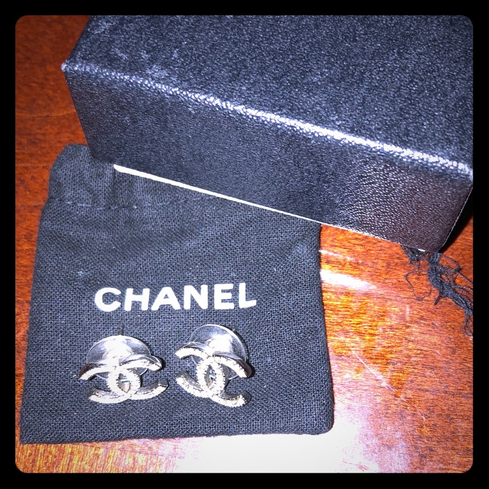 100% Authentic Chanel Logo Small Earrings