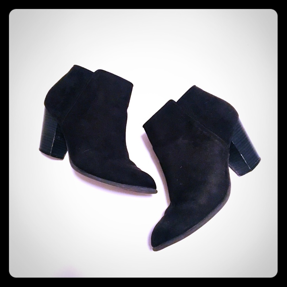 Old Navy Black Suede Ankle Booties