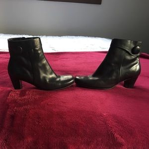 Ecco size 40 (us 10)