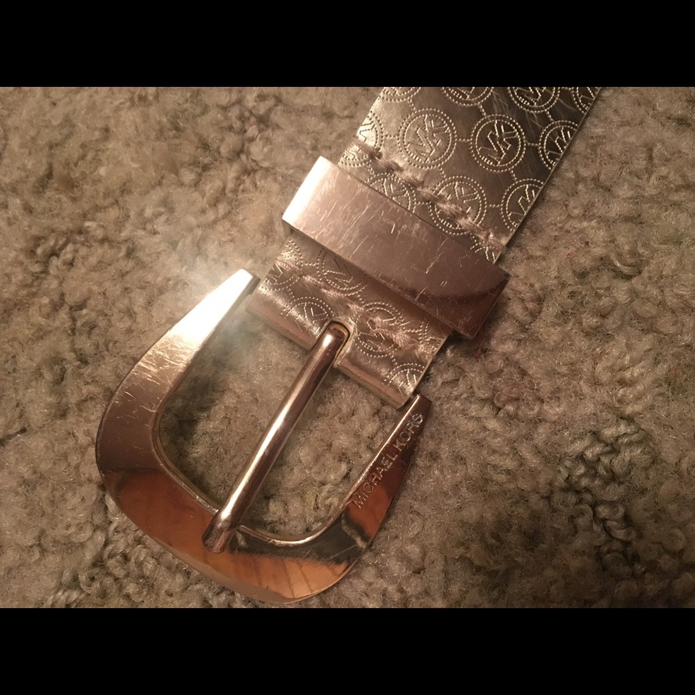 Michael kors gold belt size small/med