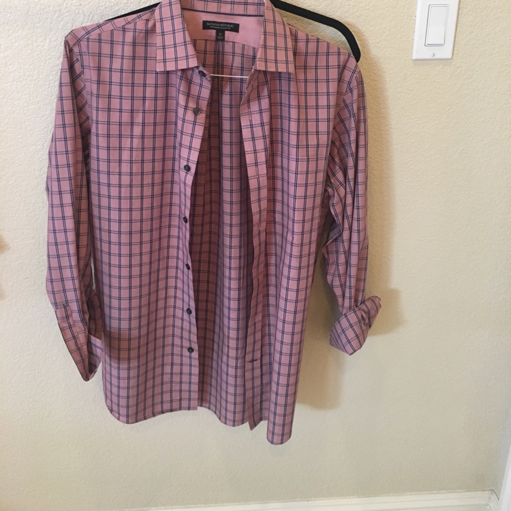 👍🏻 3 for 40$$ 🍾Banana republic dress shirt