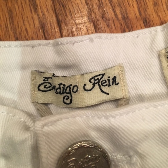 Indigo rein white jean shorts - Picture 3 of 5