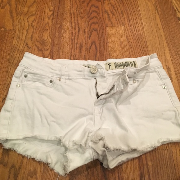 Indigo rein white jean shorts - Picture 5 of 5