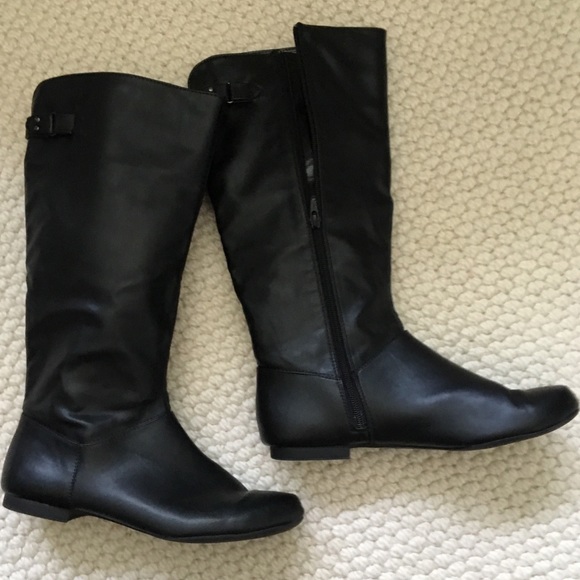 Black Dress Boot - Picture 4 of 5