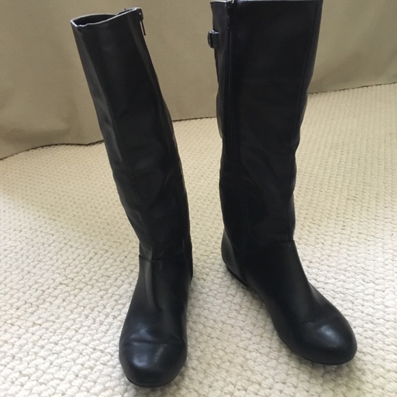 Black Dress Boot - Picture 5 of 5