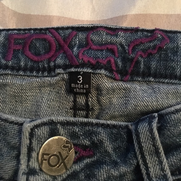 Fox shorts size 3 - Picture 2 of 2