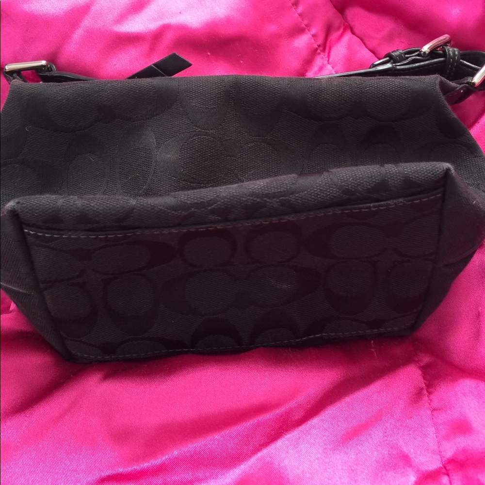 Coach hand bag - Picture 2 of 4