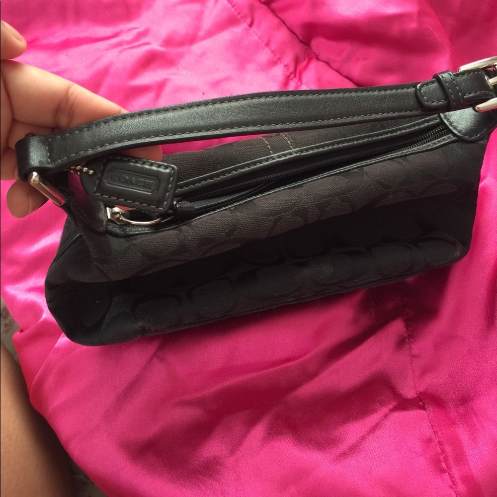 Coach hand bag - Picture 3 of 4