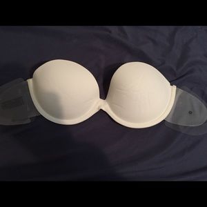 Brand new backless bra