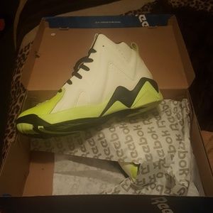 Reebok Kamikaze glows