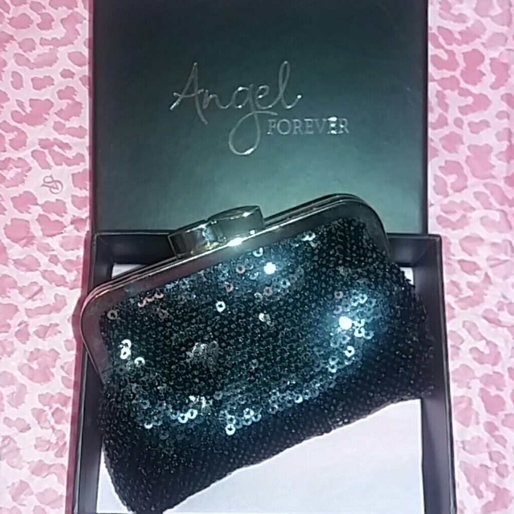 ***SOLD OUT *** Victoria Secret purse