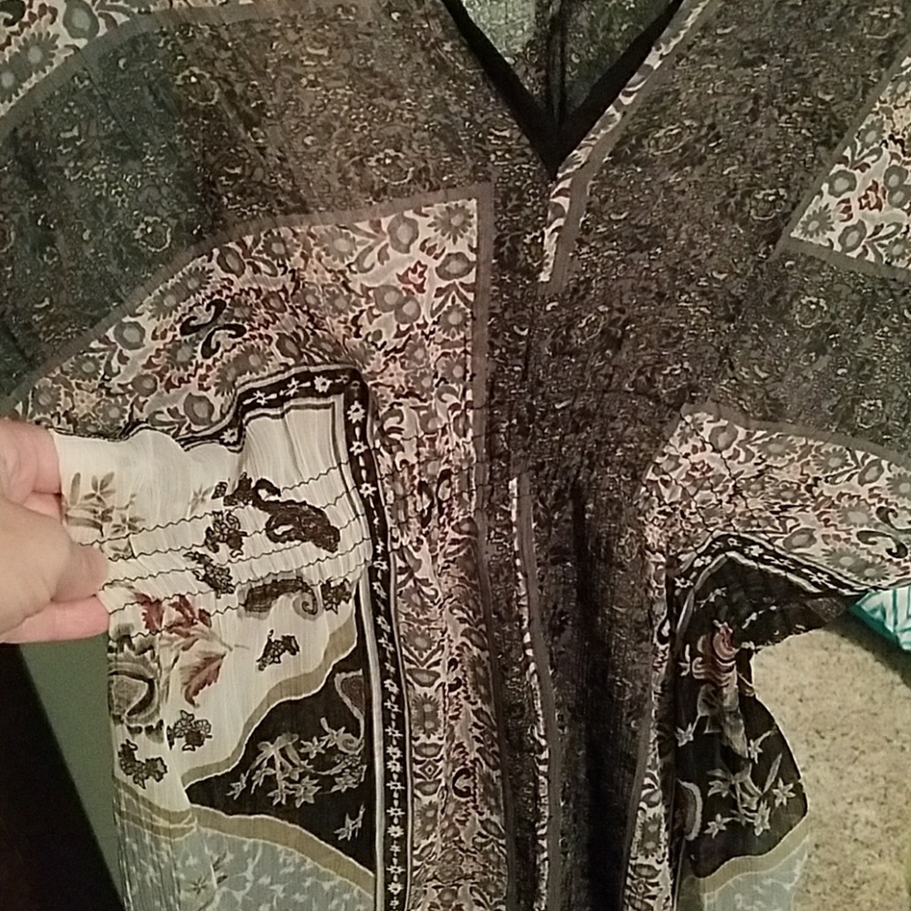 Sheer blouse - Picture 4 of 8