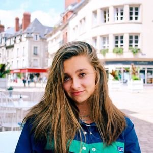 Meet your Posher, Claudia