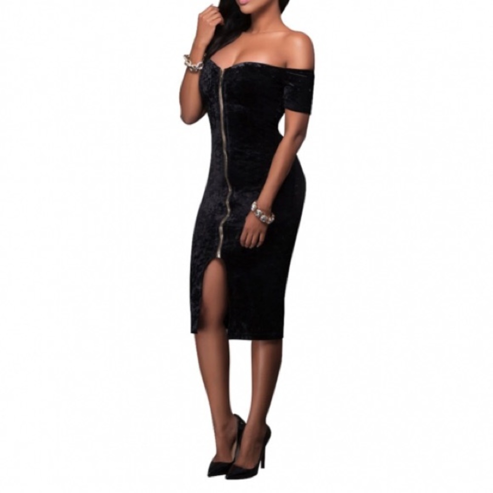 Off Shoulder Zipped Front ShortSleeve Velvet Dress - Picture 4 of 8