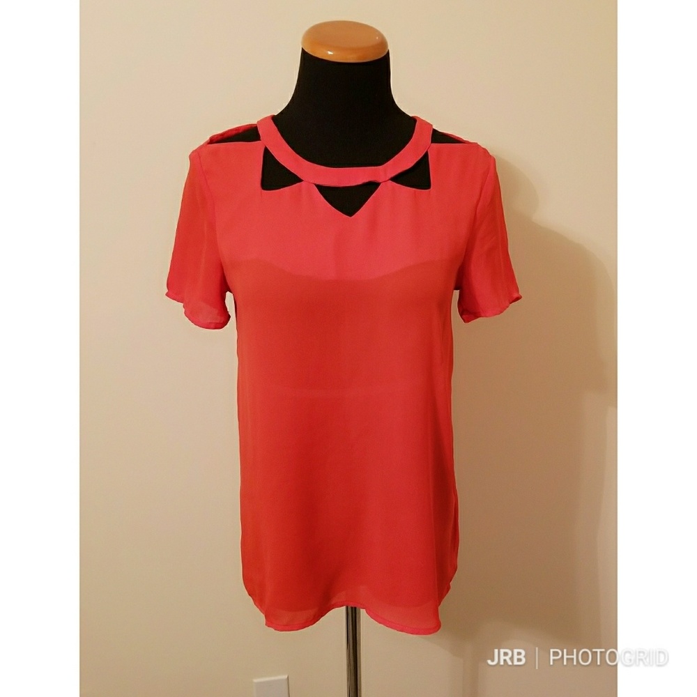 🚫SOLD🚫Anthro Red cut out blouse - Picture 1 of 5