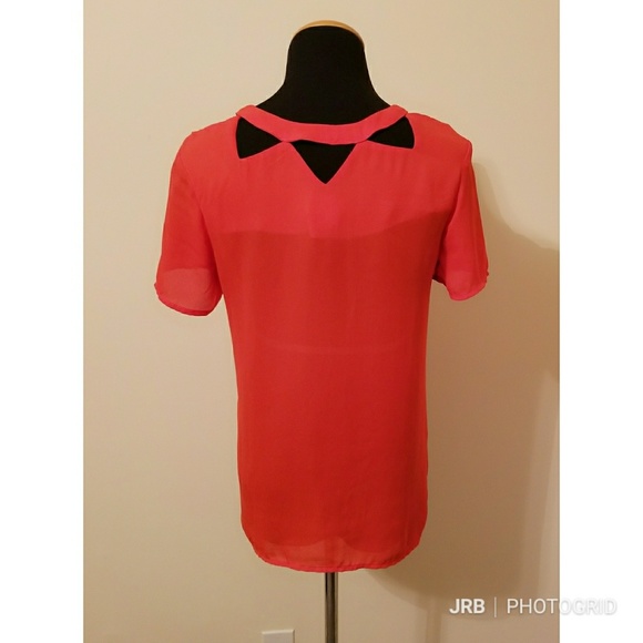 🚫SOLD🚫Anthro Red cut out blouse - Picture 3 of 5