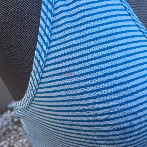 Lacoste halter top - Picture 5 of 8