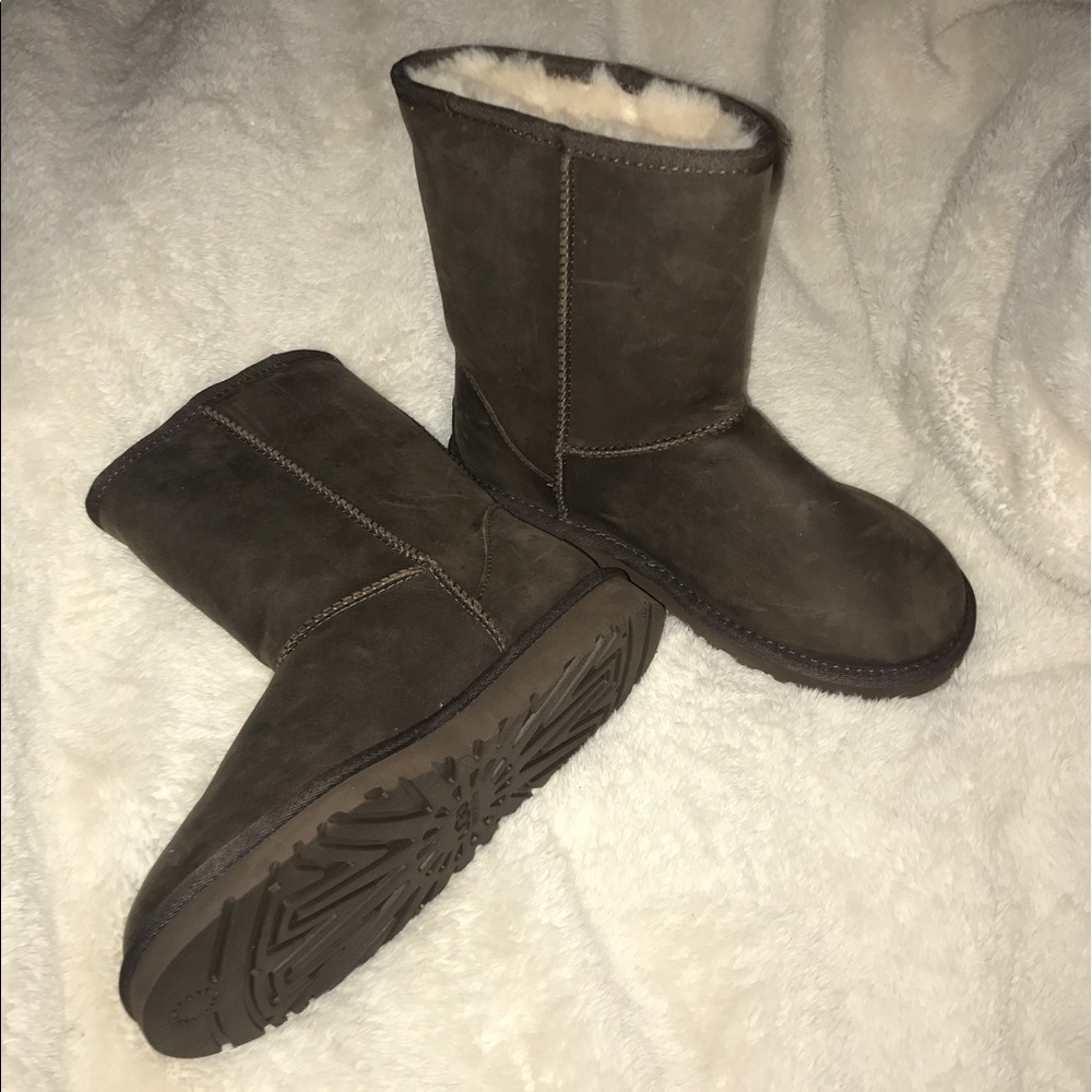 Brown leather UGG boots - GREAT CONDITION!