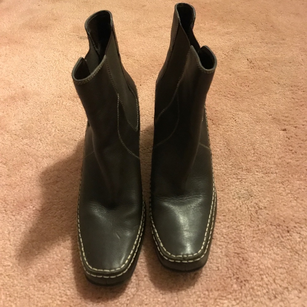 Beautiful Boots! - NWOT