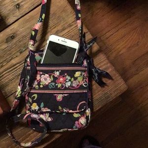 Vera Bradley crossover bag