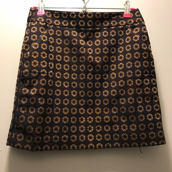 LOFT Dresses & Skirts - Mini skirt with side pockets