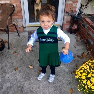 Like new!!! Adorable Jets cheerleader outfit 4T