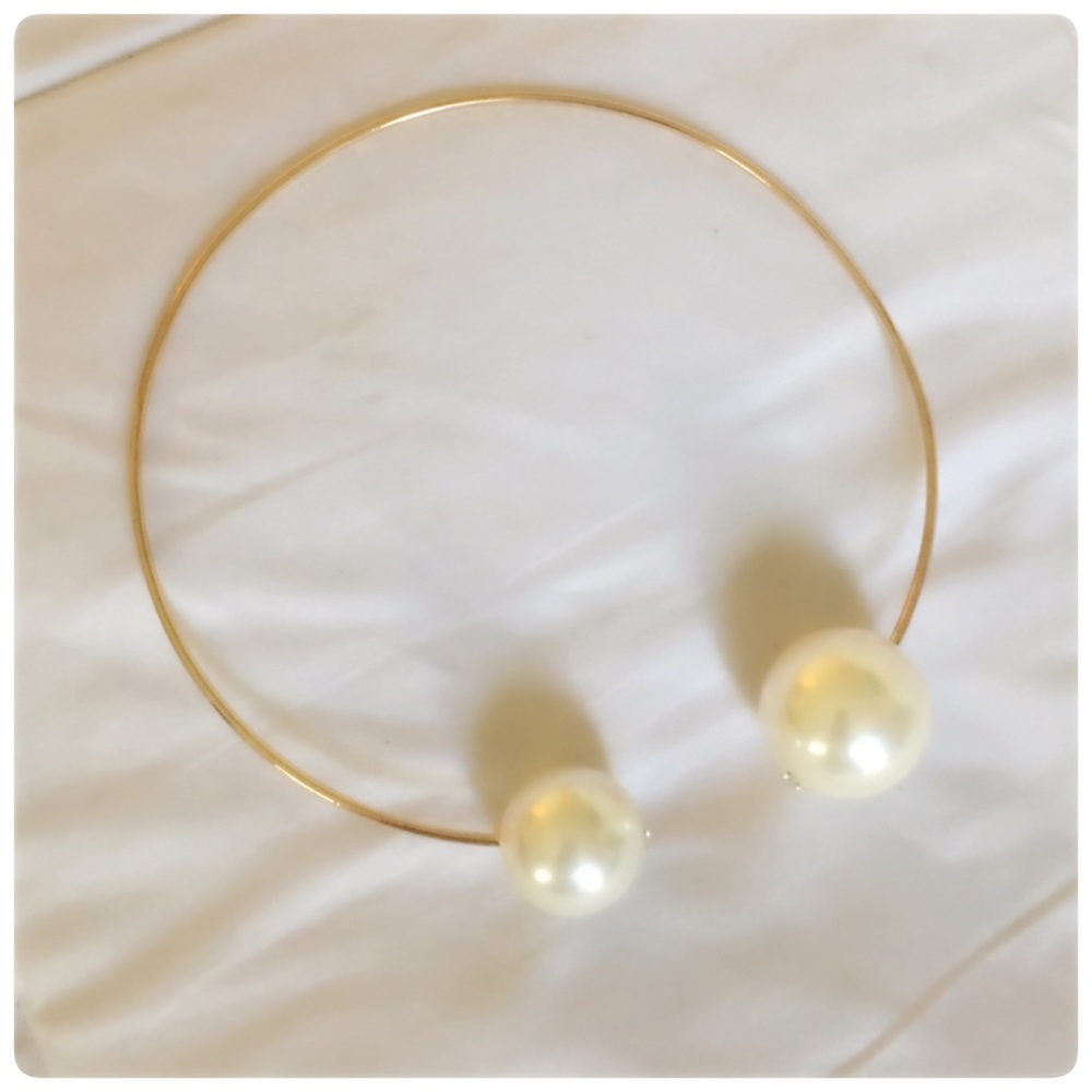 Statement necklace