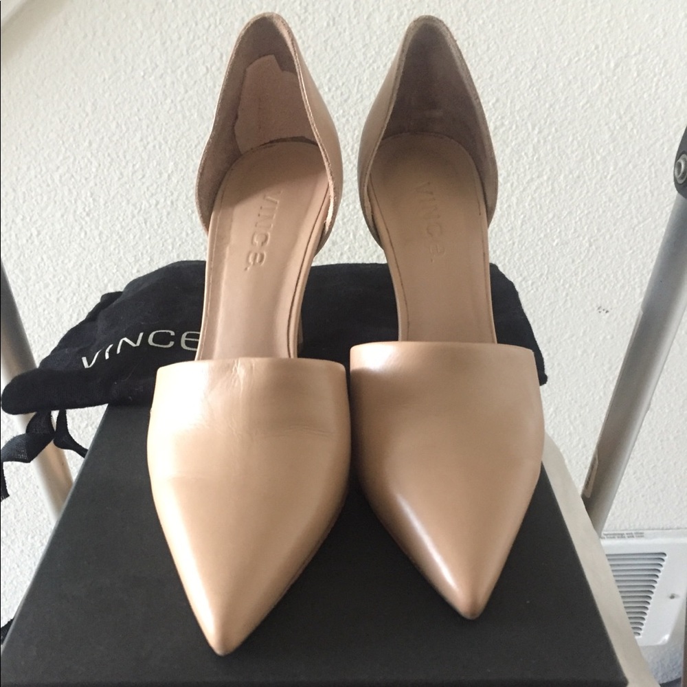 Vince Claire d'Orsay Pumps