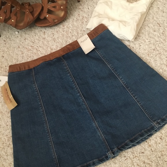 American Rag Jean Skirt w/Faux Fur Trim/2 Pockets - Picture 7 of 8