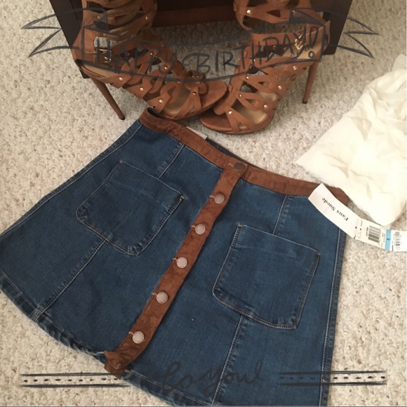 American Rag Jean Skirt w/Faux Fur Trim/2 Pockets - Picture 8 of 8