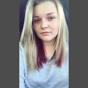 Meet your Posher, Caitlin